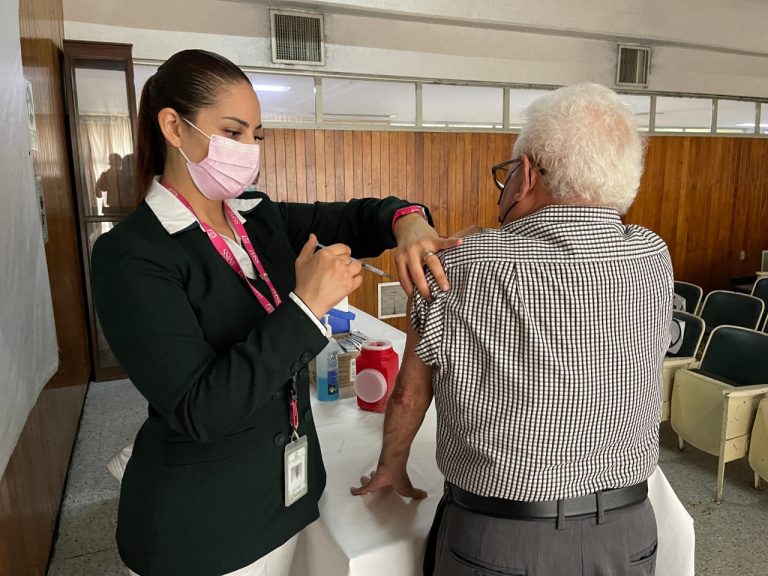 Aplicará IMSS Coahuila más de 550 mil vacunas contra la influenza a población vulnerable