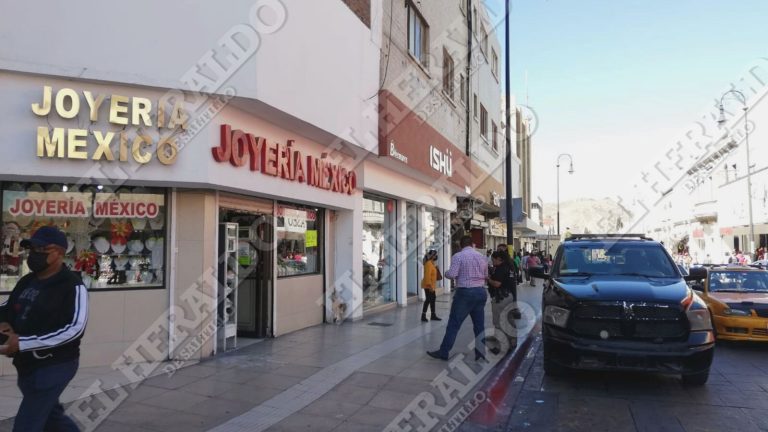 Asalta por segunda ocasión joyería en Saltillo, logra botín de medio millón de pesos
