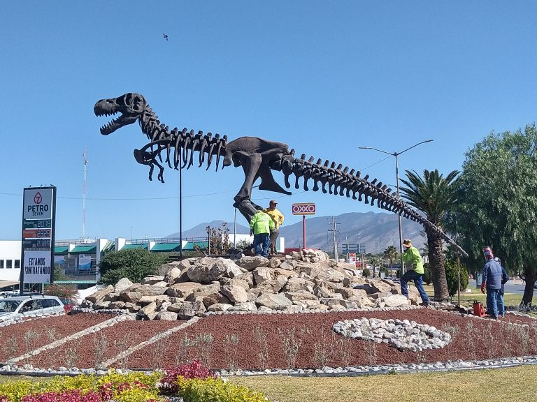 Cambia de casa T-Rex del Museo del Desierto