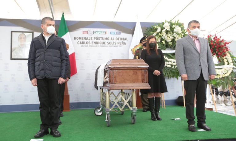 Encabeza MARS homenaje póstumo del oficial Carlos Enrique Solís Peña