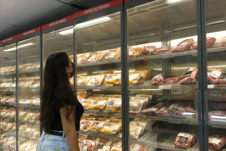 Inflación toca su mayor nivel en 20 años: sube a 7.05%