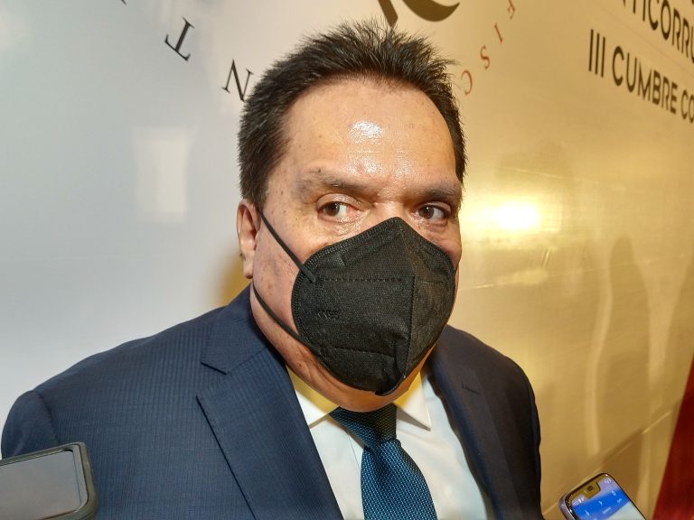 Por entregarse a Secretaría de Salud equipo médico recuperado por FGE tras cateos en bodegas