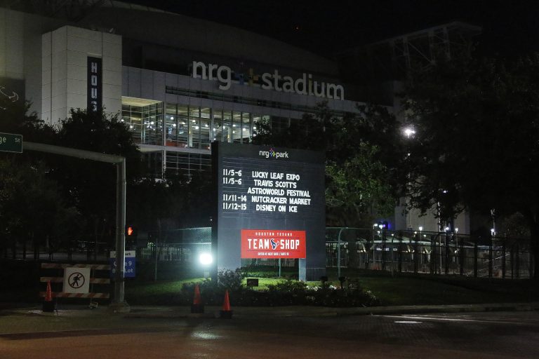 Presentan demanda contra el rapero Travis Scott luego de la tragedia del Astroworld Festival