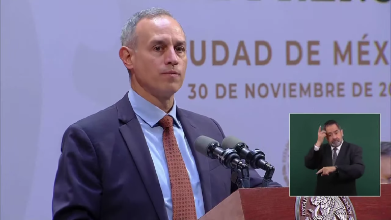 Restricciones de viajes no detendrán a la variante ómicron: López-Gatell