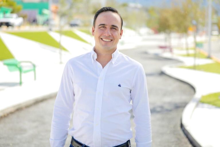 Cierra Manolo como el mejor alcalde de México