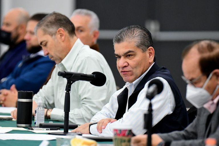 Coahuila ya solicitó refuerzo de vacunación para personal de salud: Riquelme