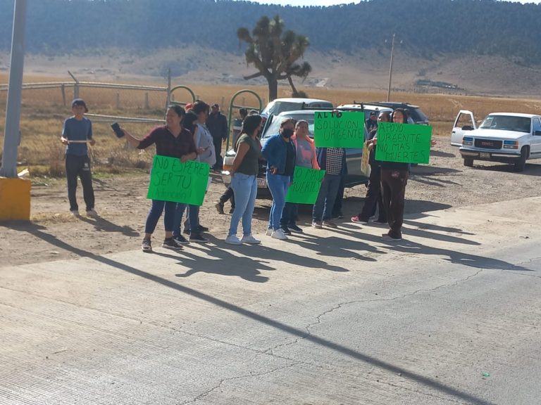 Con manifestación, demandan habitantes de Arteaga vigilancia permanente en «Los Chorros»