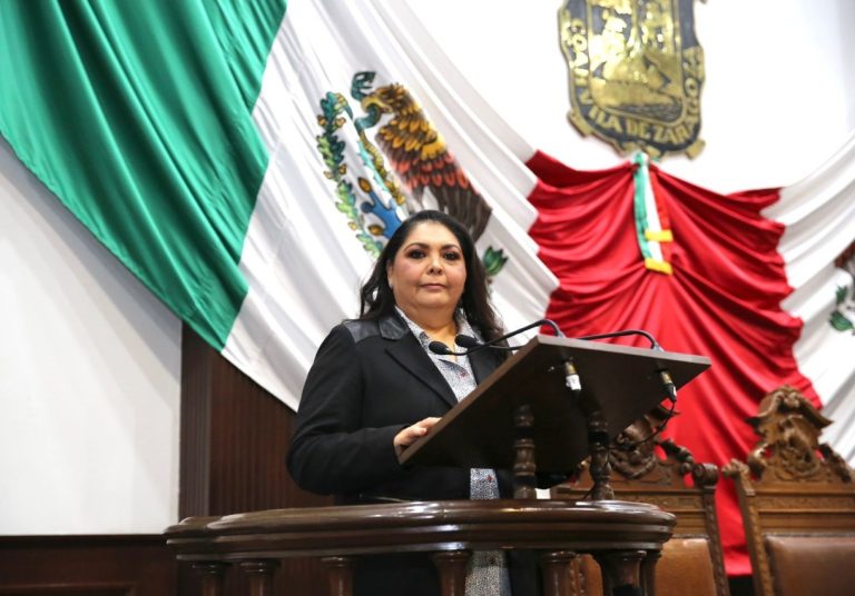 Resalta Martha Loera importancia del sistema Braille para el desarrollo de personas con discapacidad visual