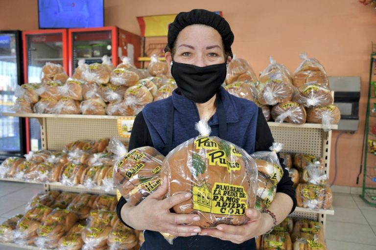  Panadería La Reina cuenta con más de 60 años de tradición 