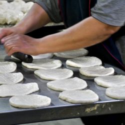 Panadería La Reina cuenta con más de 60 años de tradición 5