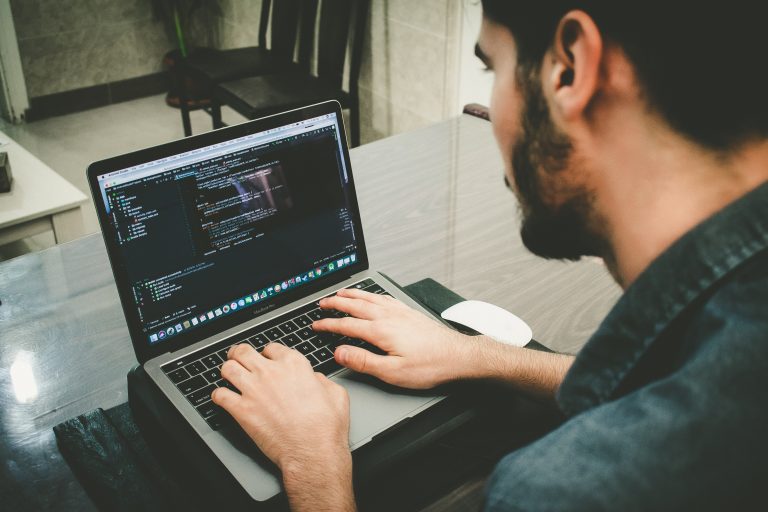 Cuál es la mejor laptop para programadores