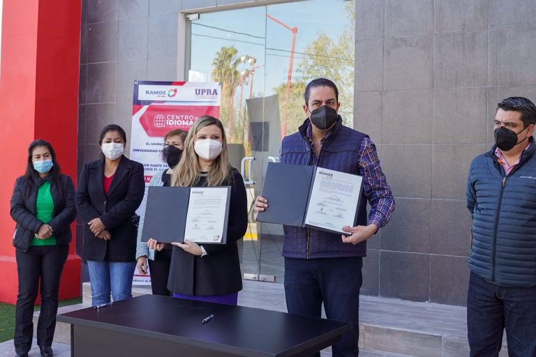 Firman convenio de colaboración para reanudación de actividades en el Centro de Idiomas de Ramos Arizpe