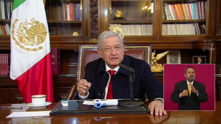 ‘Me siento bien’: López Obrador aparece en videollamada en la ‘mañanera’