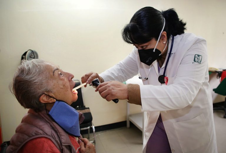 Recomienda IMSS reforzar medidas de prevención  para evitar enfermedades respiratorias en invierno