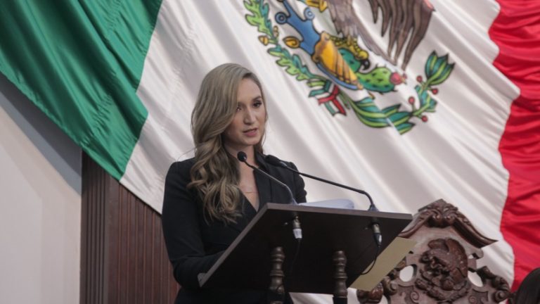 Reconoce Edna Dávalos la labor periodística en Coahuila