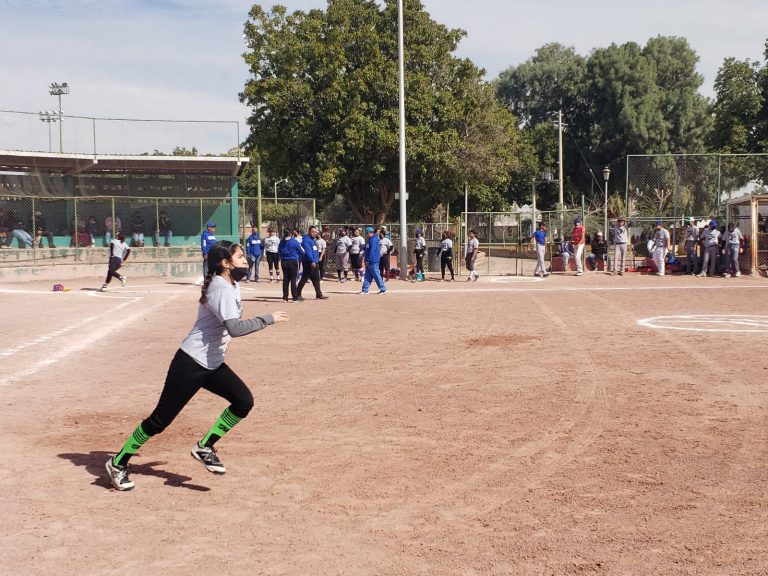 Buena respuesta en el try out de Softbol en Torreón