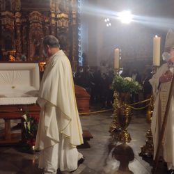 Dan último adiós a obispo emérito Francisco Villalobos Padilla13