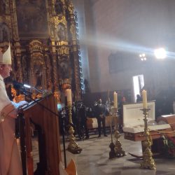 Dan último adiós a obispo emérito Francisco Villalobos Padilla15