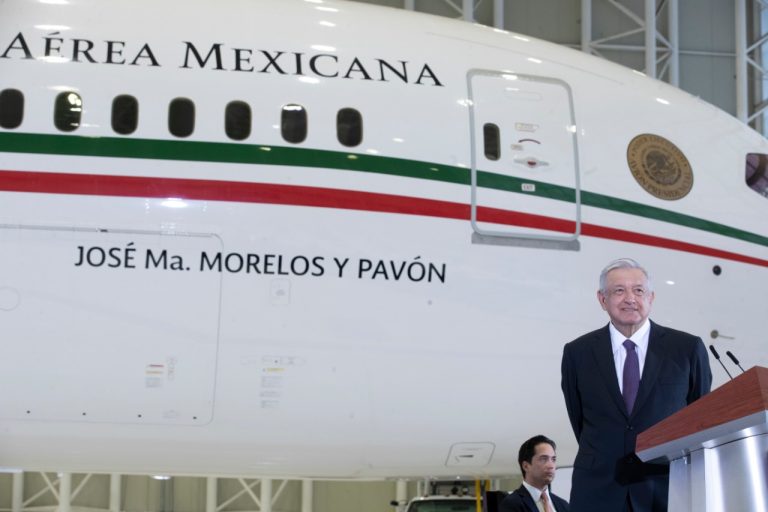 López Obrador propone donar avión presidencial a empresa que administrará AIFA