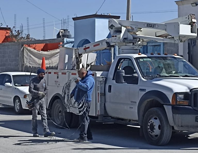 Reparan infraestructura del alumbrado público en Analco II tras vandalismo 