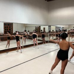 Escuela de Danza de Coahuila continúa preparando a las niñas, niños y jóvenes interesados en la danza clásica4