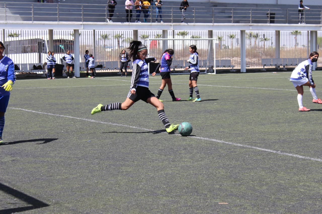 Finaliza Coahuila selectivo estatal de Futbol Femenil