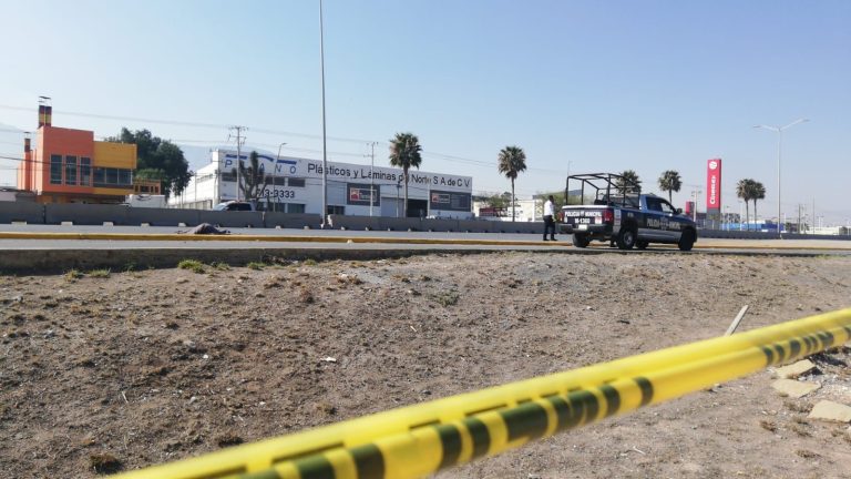 Muere hombre atropellado por no usar puente peatonal