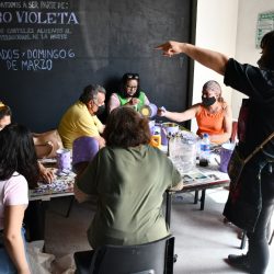 Mujeres artistas y colectivas feministas participan en el ‘Muro Violeta’ 3