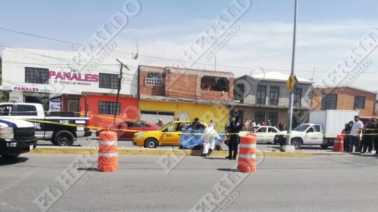 Pensaban que se había desmayado, estaba muerto tras el volante de su taxi