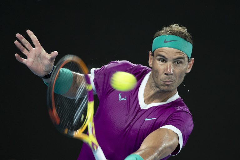 Rafael Nadal anuncia su regreso a las canchas