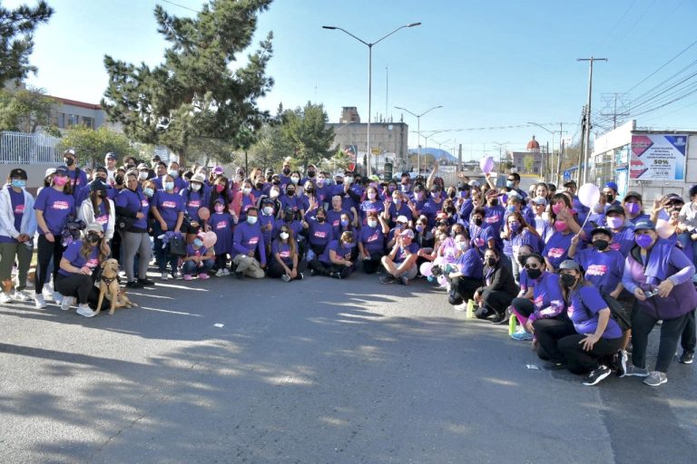 Realizan caminata para concientizar sobre la violencia de género