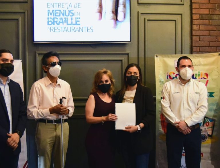 Avanza Coahuila en Turismo Inclusivo; se suman más restaurantes a Menú en Braille