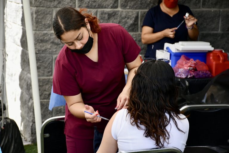 En quinto día de vacunación anticovid, aplican en Ramos más de 4 mil 400 dosis