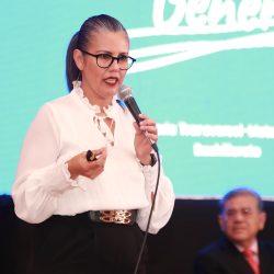 presentan ante alumnos 3