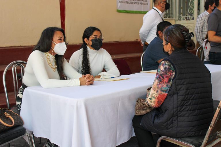 Realizan Clínica Jurídica Gratuita en la Facultad de Derecho de la Unidad Torreón