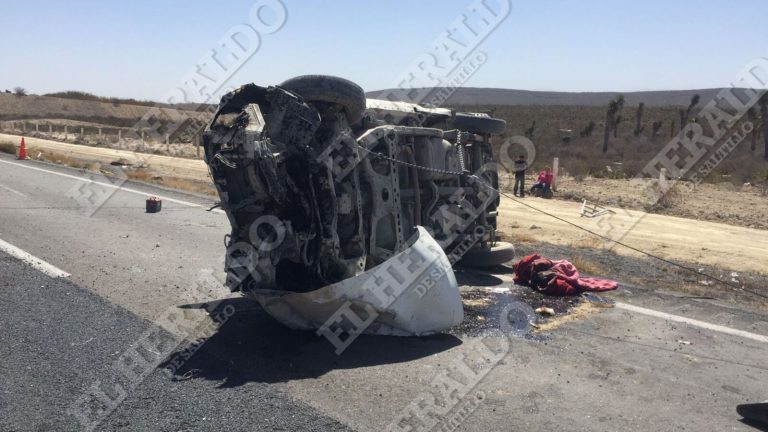 Un muerto y cinco lesionados tras volcadura