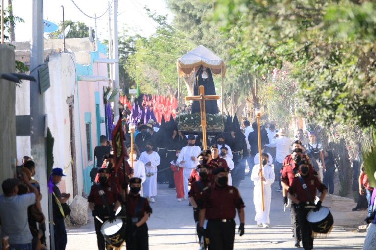 Se reactivan Cultura y Turismo con la tradicional Procesión del Silencio en Viesca
