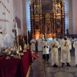 Junto al obispo Hilario, renuevan religiosos de la Diócesis de Saltillo su vocación sacerdotal 11