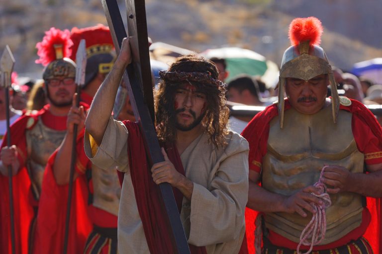 Laguneros y visitantes viven el Viacrucis 2022 en el Santuario del Cerro de las Noas