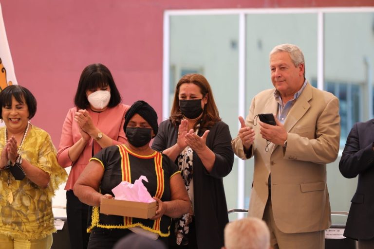 Trabaja Chema Fraustro por la población vulnerable