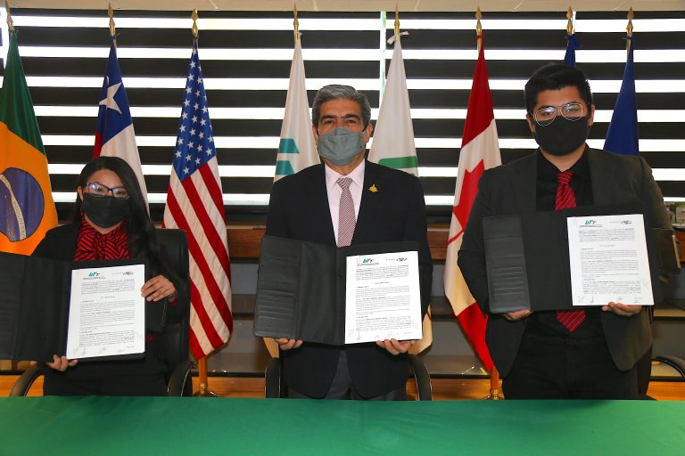 Concreta UTT convenio para mayor atención a la salud mental de sus estudiantes