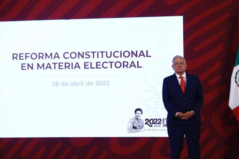 Doce puntos para entender qué propone la reforma electoral de AMLO