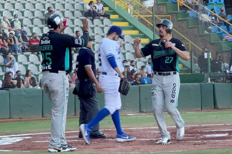 Saraperos se lleva la serie al ganar 10 a 9 a Generales en Durango