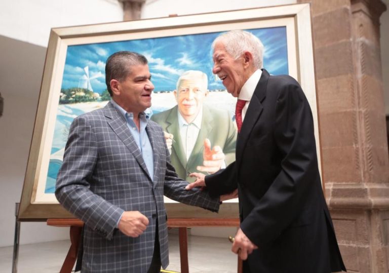 Lamenta gobernador fallecimiento de Eliseo Mendoza Berrueto, la harán un homenaje en Palacio de Gobierno