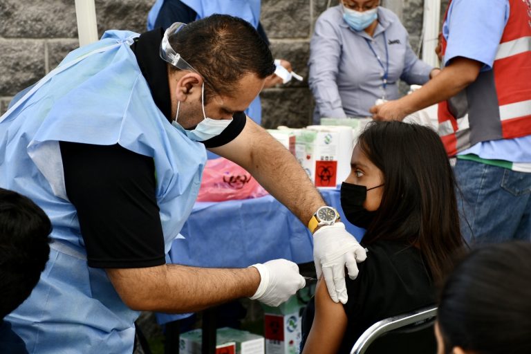 En Ramos Arizpe aplican más de 2 mil dosis en primer día de vacunación anticovid a menores de 12 a 14 años