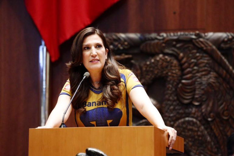 Gobierno mexicano pagó a Cuba 255 millones de pesos por médicos que atendieron pandemia: Kenia López