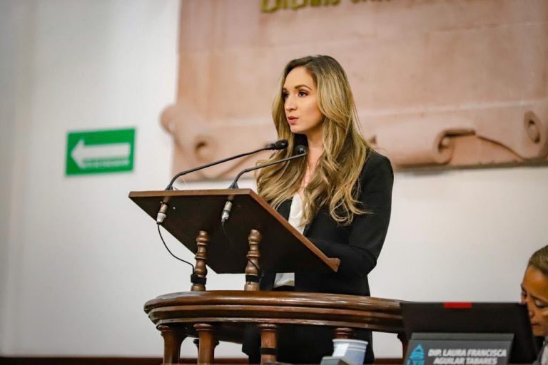 Pide Edna Dávalos poner fin a “crisis de citas” para realizar trámites en el SAT