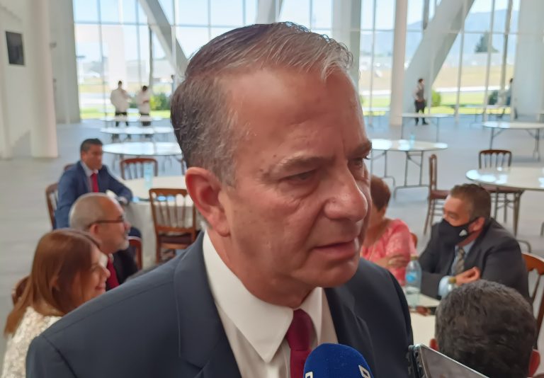 Planteles que no estén listos para iniciar clases presenciales este lunes trabajarán a distancia: SEDU