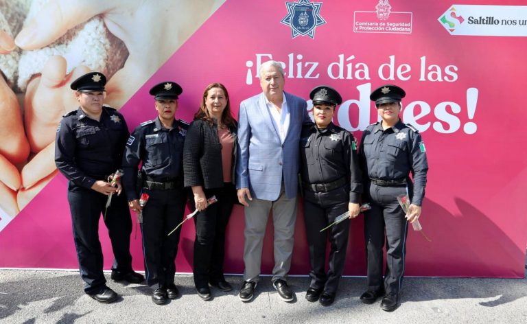 Reconoce Chema Fraustro doble esfuerzo de las mamás policías