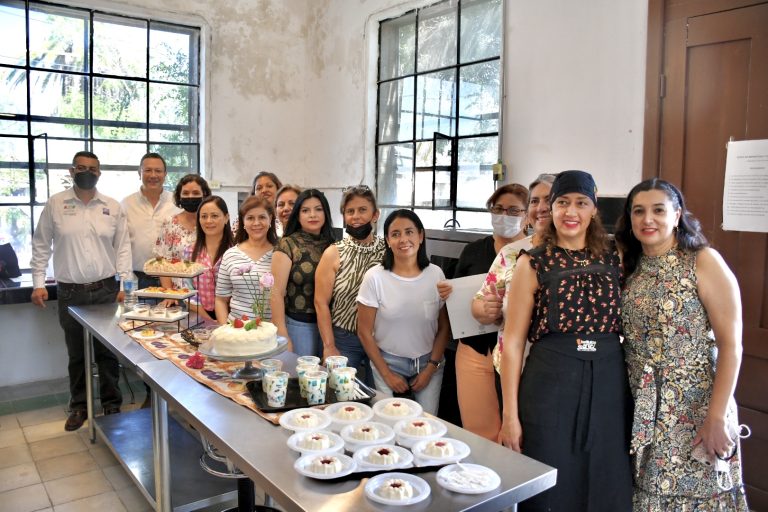 Se gradúan 36 ramosarizpenses de los talleres del Centro de Creatividad y Emprendimiento